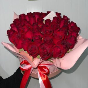 קופסת אהבה ורדים אדומים