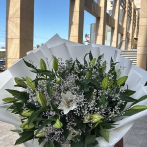 זר אוריינטליים לבנים ריחניים